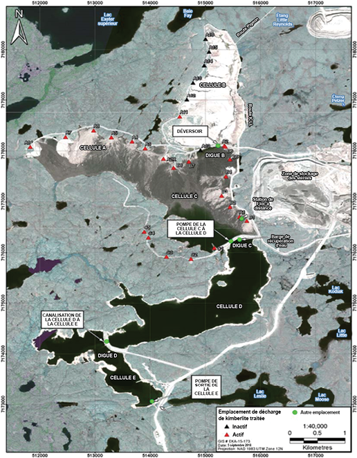 L'installation de confinement du lac Long et autres installations minières vues d'en haut. - Description ci-dessous